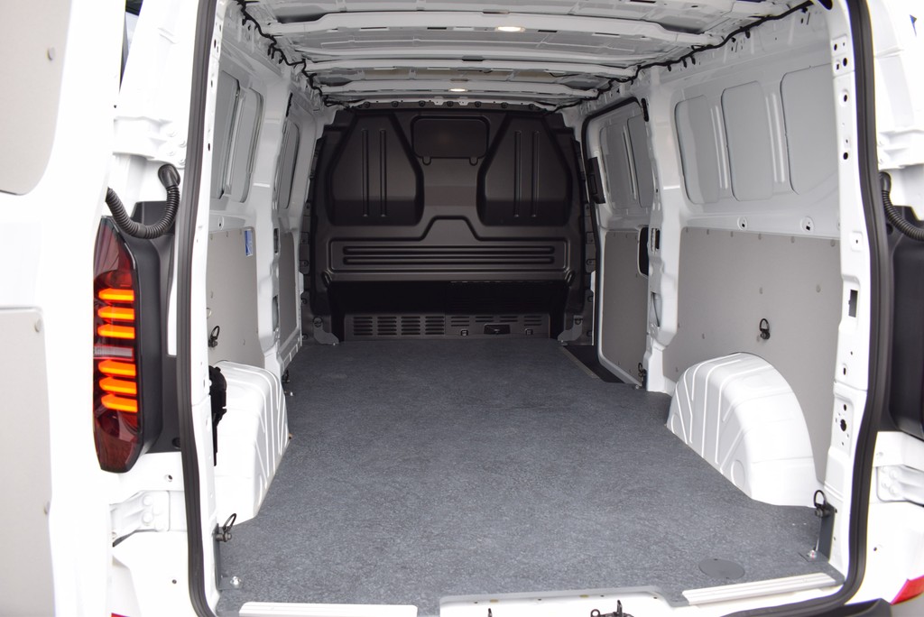 VW - T7 Transporter Kasten TDI lang *AHK *Flügeltüren_5