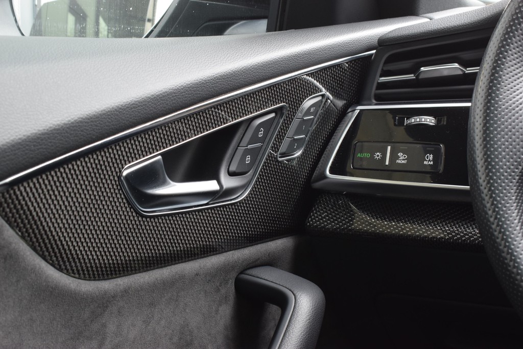 Audi - SQ8 4.0 TFSI qu/Tip. *CompetitionPlus*Matrix*AHK_15