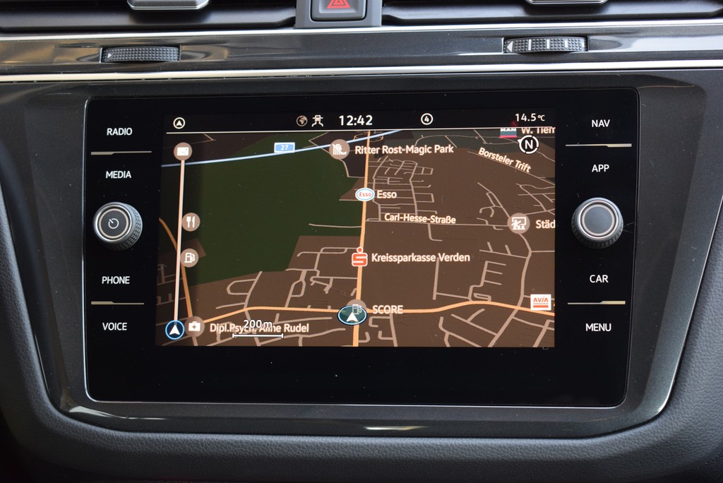 VW - Tiguan TDI 2.0 DSG *Elegance*Matrix*AHK*Navi*ACC_21