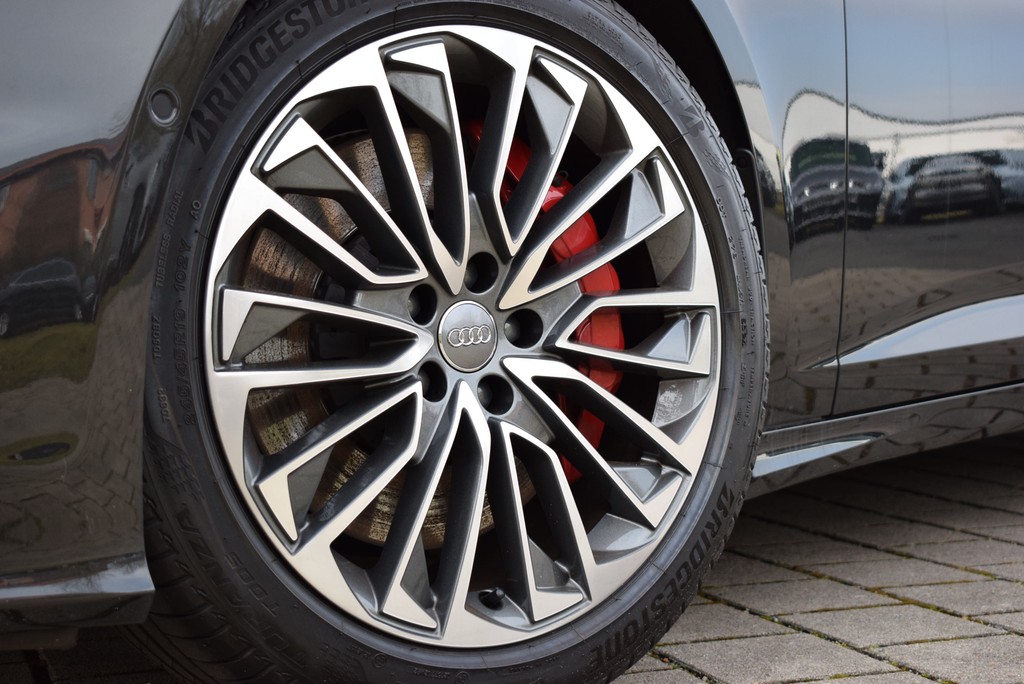Audi - A6 Avant 55 TFSI e qu/S-tr. *S-line*Matrix*Pano*_16