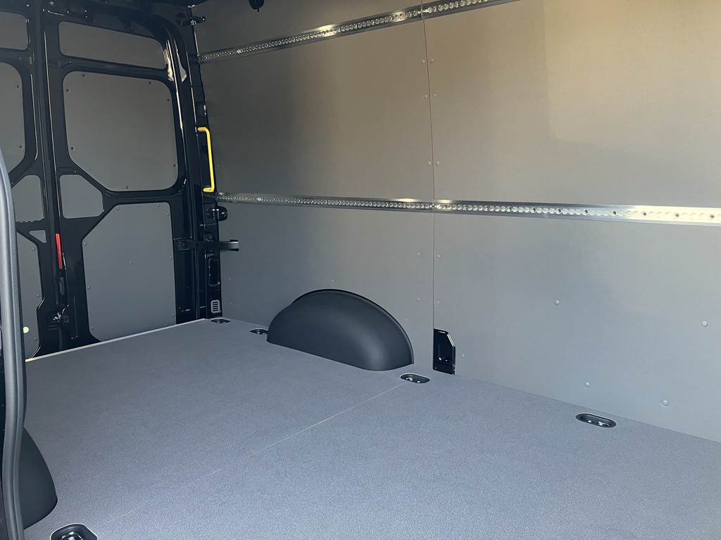 VW - Crafter 35 Kasten TDI Aut. 4Motion MR *Hochdach_2