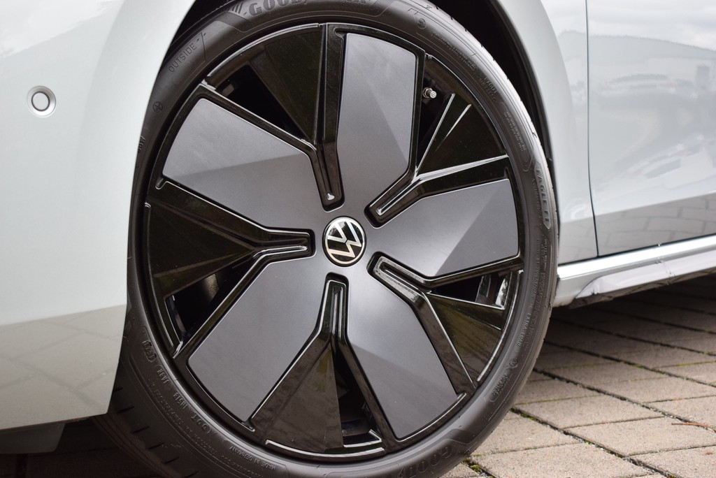 VW - Passat Variant TDI 2.0 DSG *R-Line*Matrix*AHK*_20