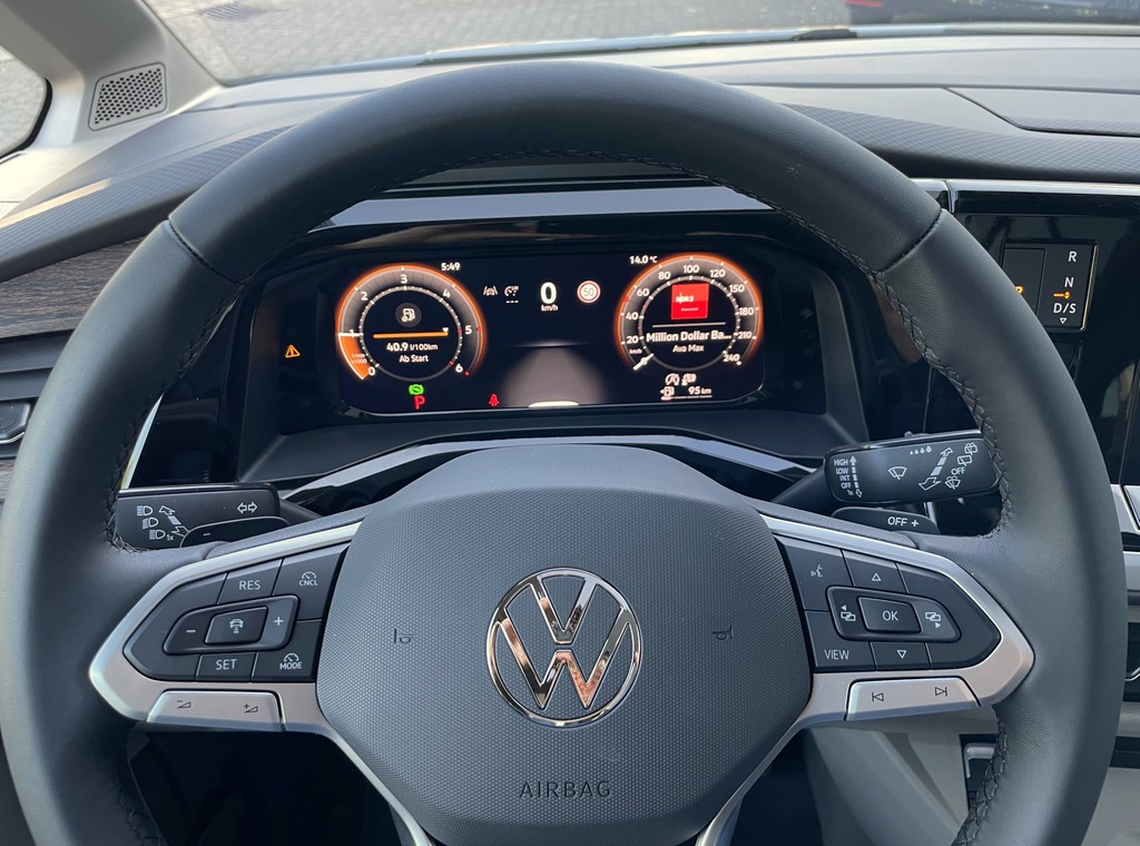 VW - T7 Multivan Style 2.0 TDI DSG lang *Pano*StaHzg_12 VW - T7 Multivan Style 2.0 TDI DSG lang *Pano*StaHzg_12