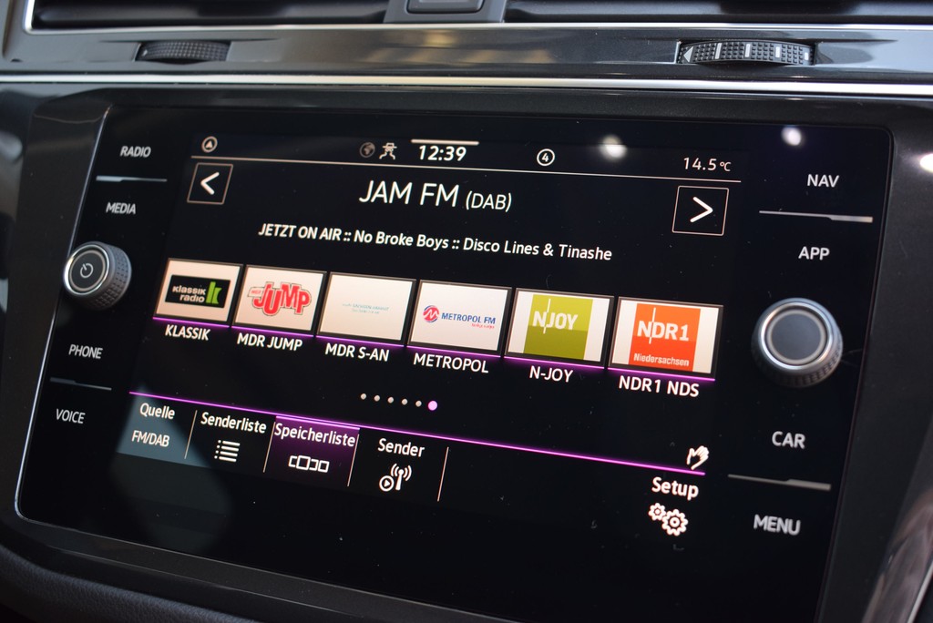 VW - Tiguan TDI 2.0 DSG *Elegance*Matrix*AHK*Navi*ACC_11