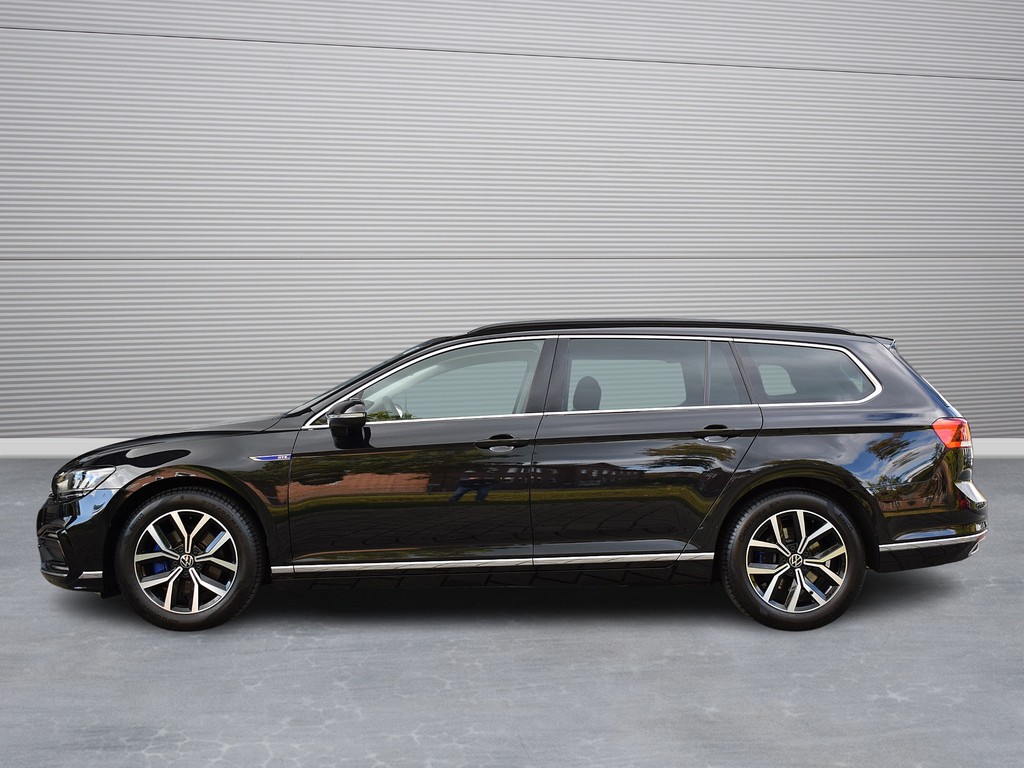 VW - Passat Variant GTE DSG *AHK*RüKam*Navi*3,99%*_15