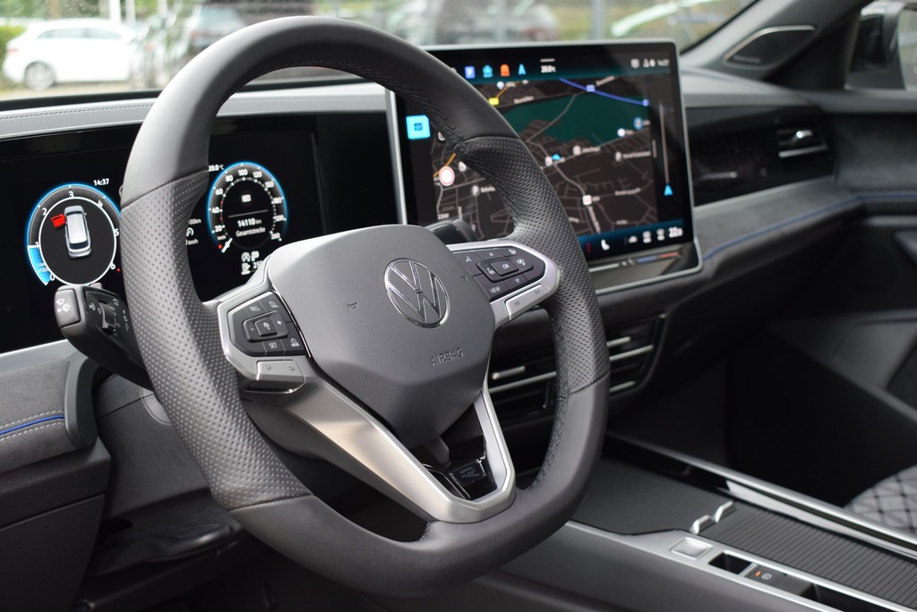 VW - Passat Variant TDI 2.0 DSG *R-Line*Matrix*AHK*_16