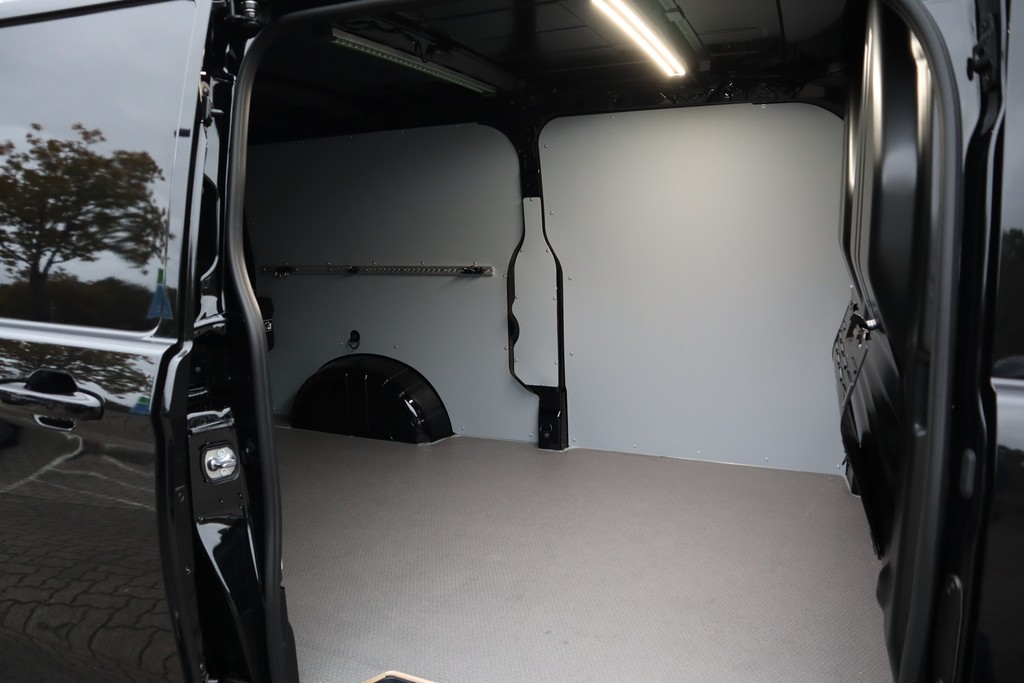 VW - T7 Transporter Kasten TDI Aut. 4Motion lang *_18