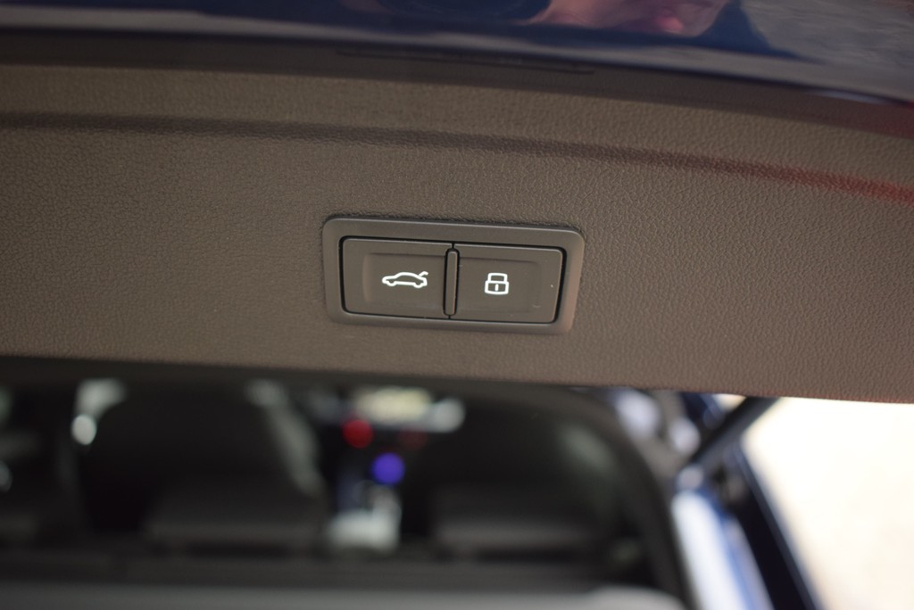 Audi - A3 Sportback 35 TFSI S-tr. *S-line*Matrix*AHK*_9