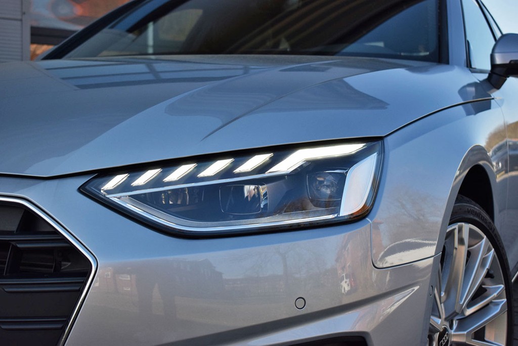 Audi - A4 Avant 45 TFSI qu/S-tr. *S-line*LED*Pano*AHK*_15