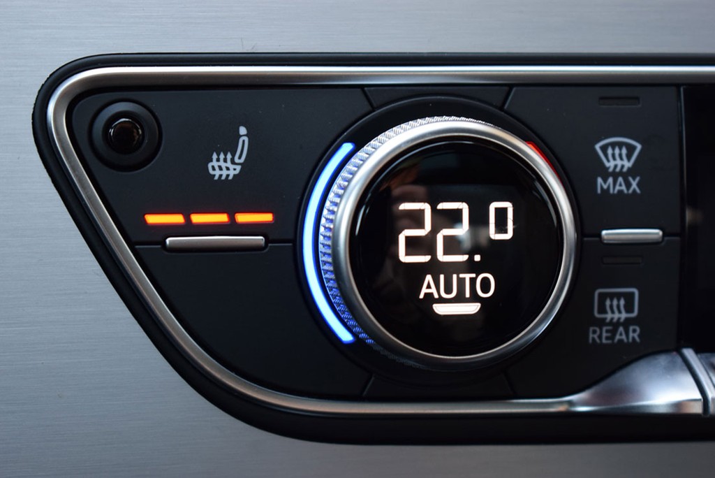 Audi - A4 Avant 45 TFSI qu/S-tr. *S-line*LED*Pano*AHK*_5