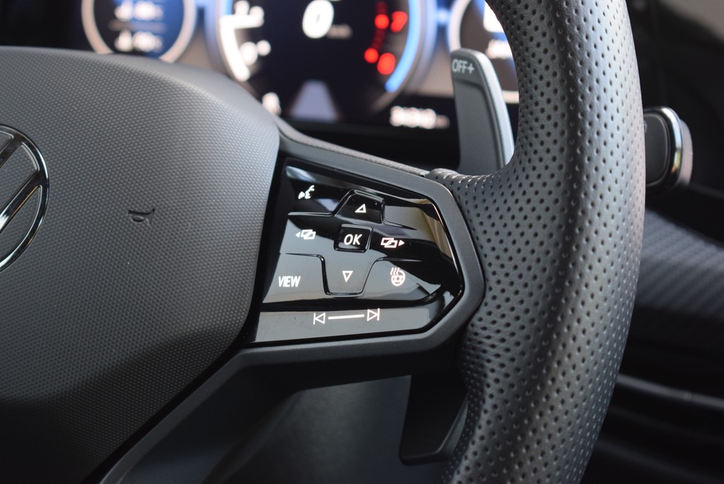 VW - Golf VIII R 4Mo/DSG *Matrix*RüKam*Keyless*ACC*_4