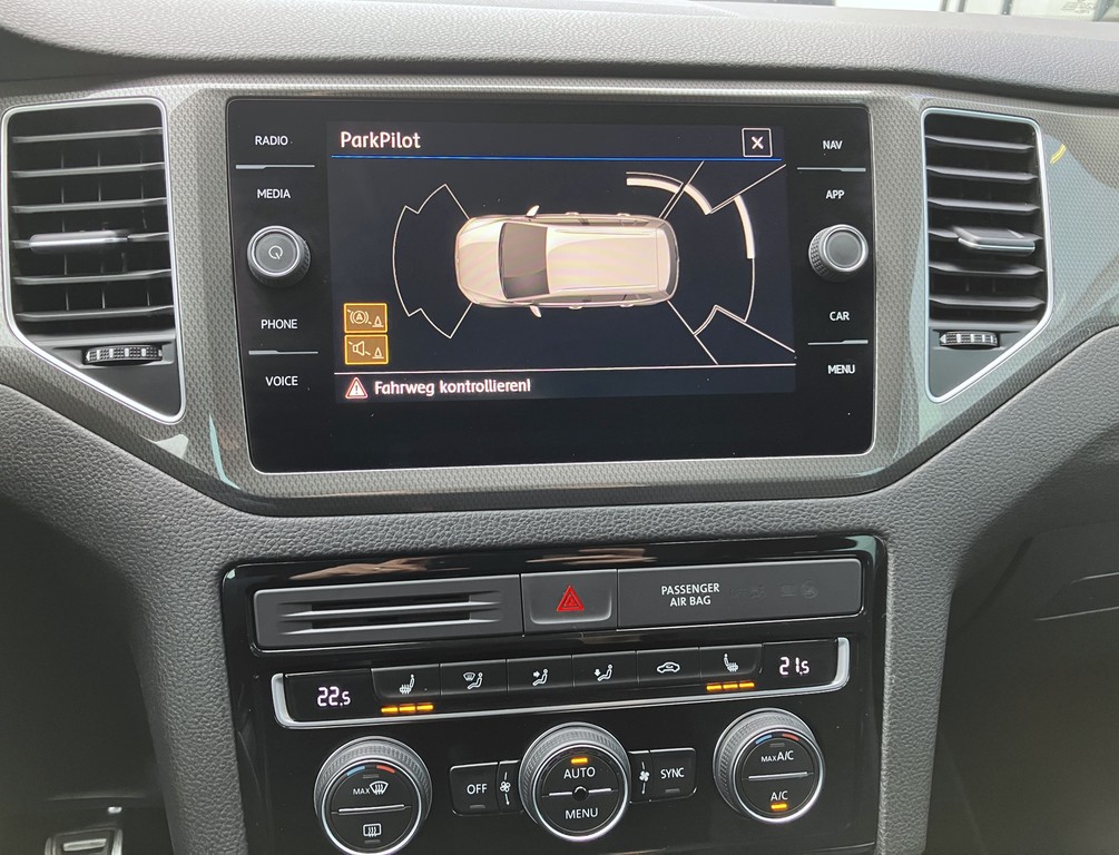 VW - Golf Sportsvan 1.6 TDI *IQ.DRIVE*Navi*ACC*PDC_7