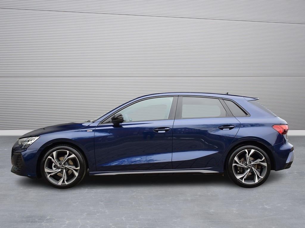 Audi - A3 Sportback 35 TFSI S-tr. *S-line*Matrix*AHK*_19