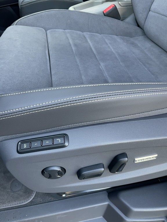 VW - T7 Multivan Style 2.0 TDI DSG lang *Pano*StaHzg_4 VW - T7 Multivan Style 2.0 TDI DSG lang *Pano*StaHzg_4