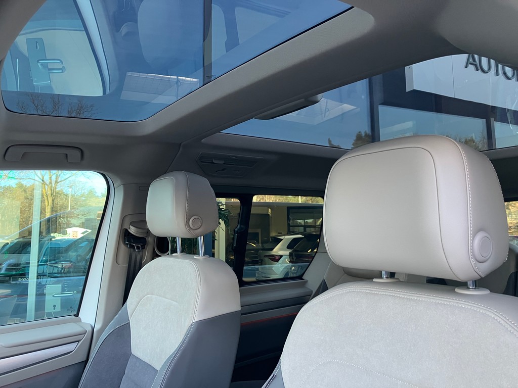 VW - T7 Multivan Edition 2.0 TDI DSG lang *Pano*AHK_12