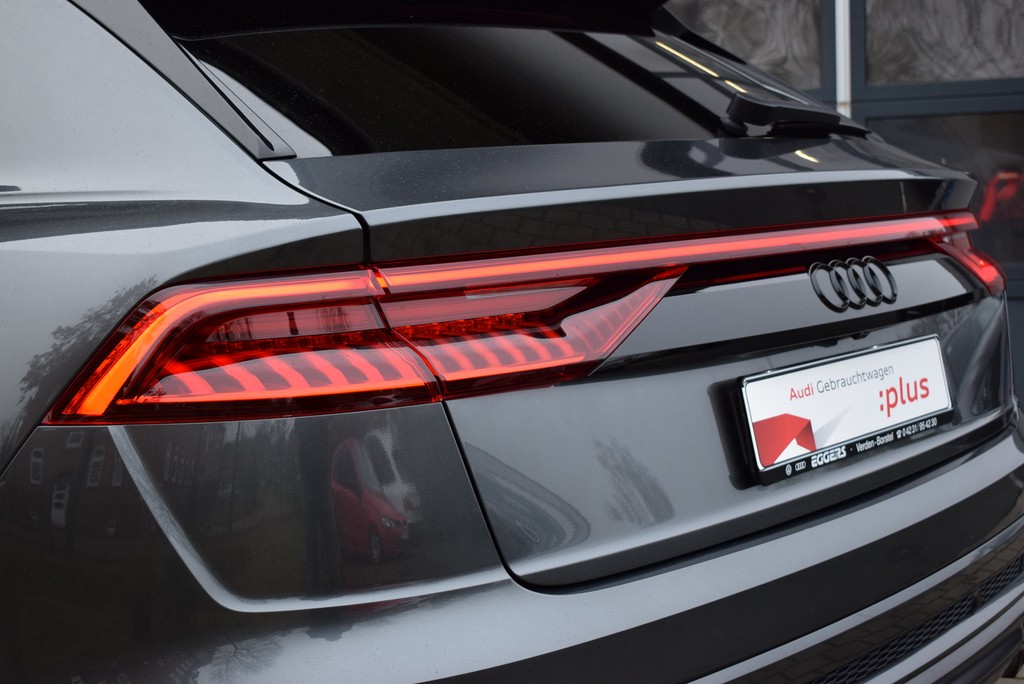 Audi - SQ8 4.0 TFSI qu/Tip. *CompetitionPlus*Matrix*AHK_17
