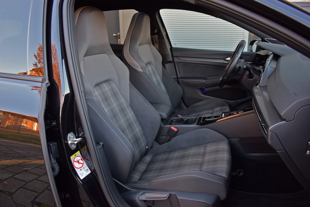 VW - Golf VIII GTD DSG *Matrix*Standhzg*AHK*Pano*ACC*_15