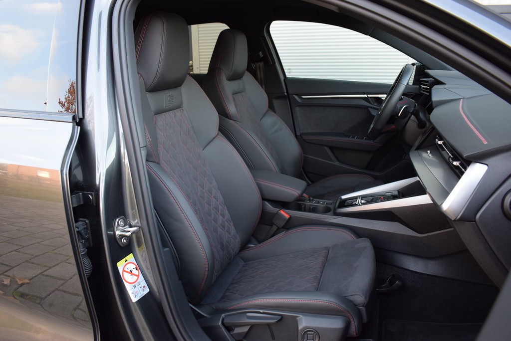 Audi - A3 Sportback 35 TFSI S-tr. *S-line*LED*AHK*Pano*_17