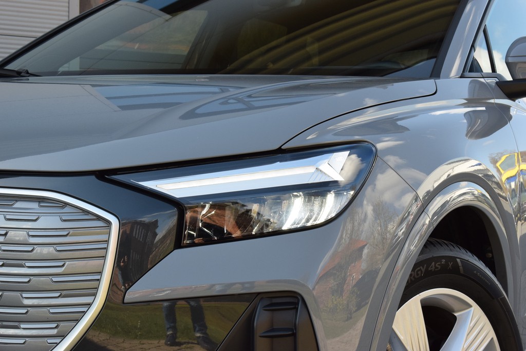 Audi - Q4 e-tron 50 quattro *Advanced*LED*HuD*RüKam*CCS_11