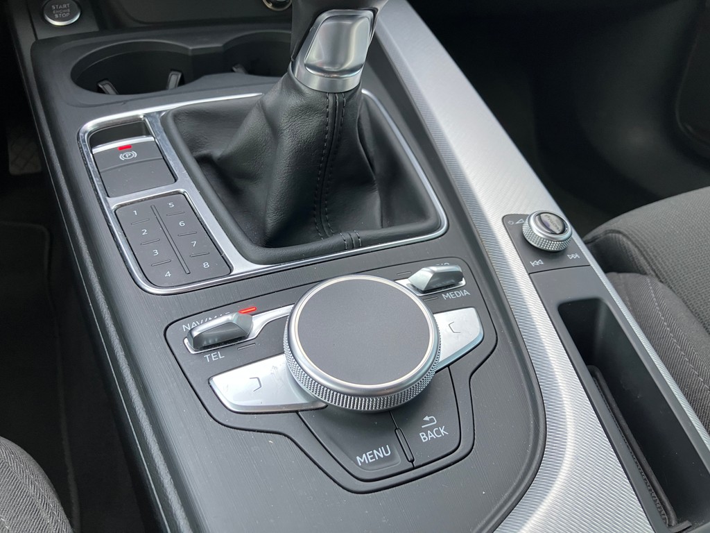 Audi - A4 Avant 2.0 TFSI *sport*Xen*Navi*AHK*17"_11