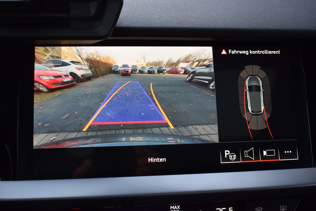 Audi - A3 Sportback 35 TFSI S-tr. *S-line*LED*AHK*Pano*_2