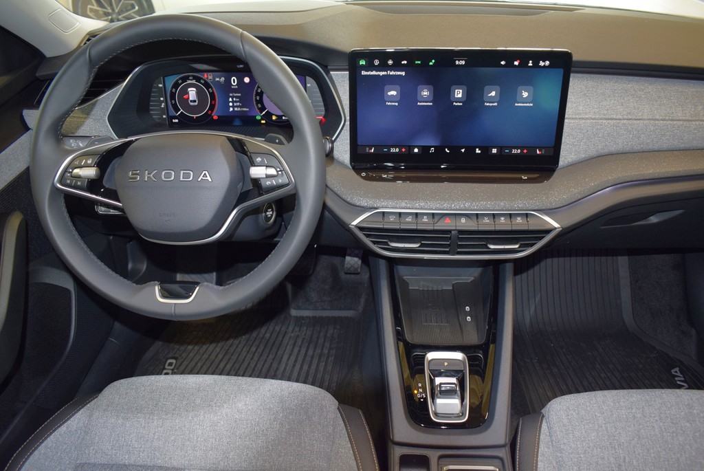 Skoda - Octavia Combi 1.5 TSI DSG *Matrix*HuD*AHK*360°_7