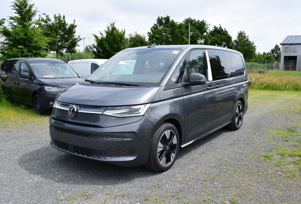 Volkswagen T7 Multivan Style 2.0 TDI DSG lang *Pano*StaHzg