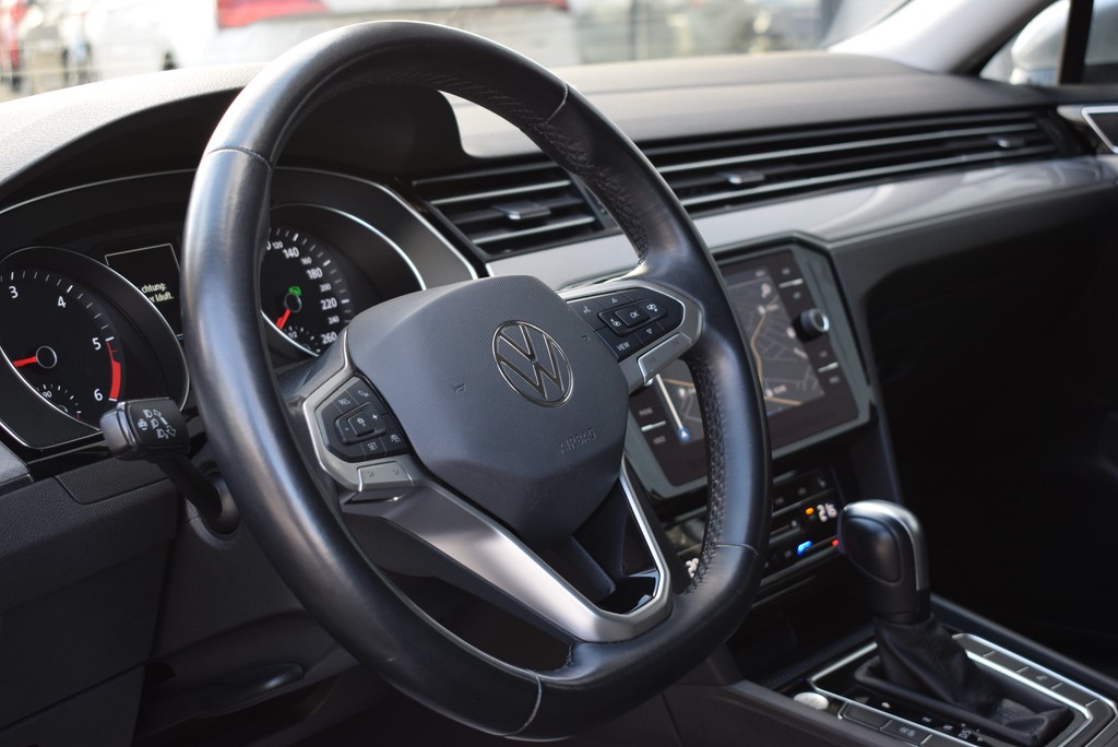 VW - Passat Variant TDI DSG *Business*AHK*LED*3,99%*_10