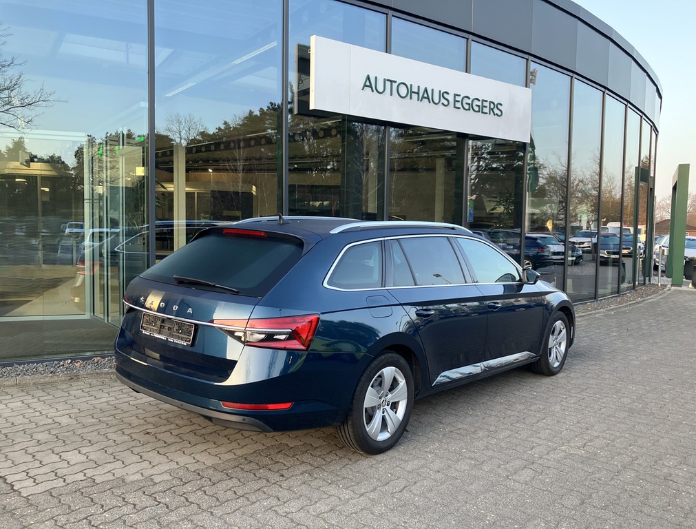 Skoda - Superb Combi 2.0 TDI DSG Style *Matrix*AHK*RüKam_3