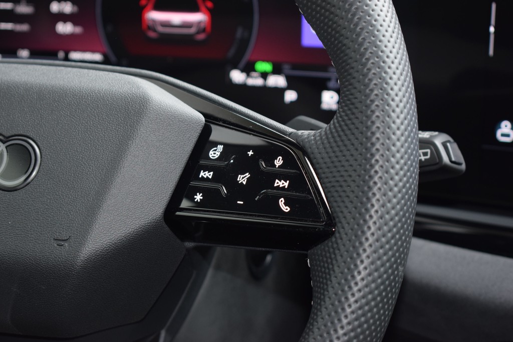 Audi - A5 Avant TDI quattro *S-line*Matrix*AHK*HuD*B&O*_4