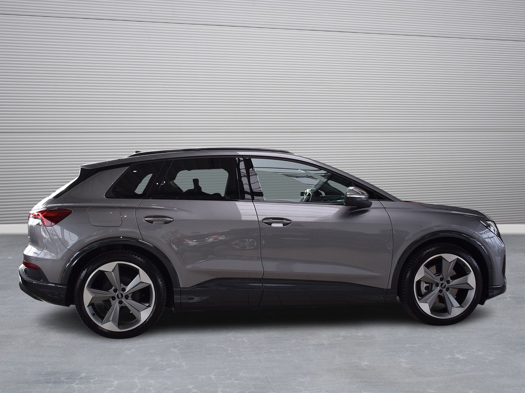 Audi - Q4 e-tron 55 quattro *Pano*AHK*Matrix*HuD*360°_12