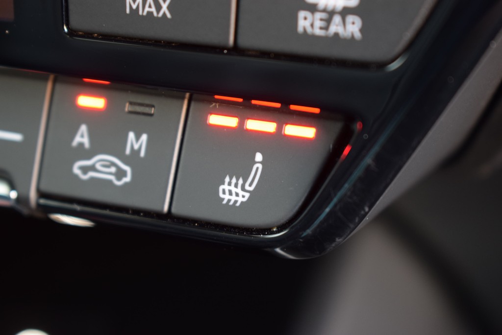 Audi - Q4 e-tron 50 quattro *Advanced*LED*HuD*RüKam*CCS_7