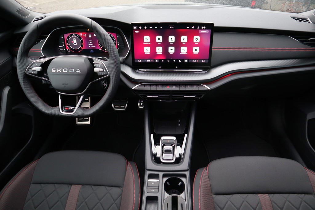 Skoda - Octavia Combi RS 2.0 TSI DSG *Matrix*Pano*AHK_14