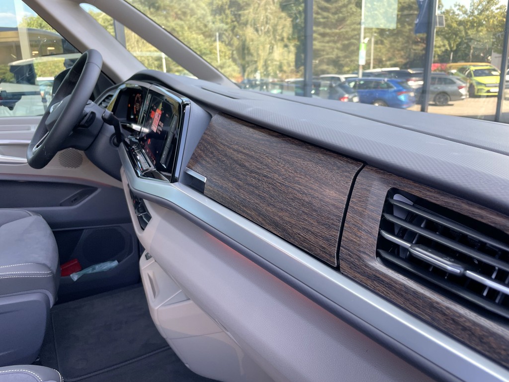 VW - T7 Multivan Style 2.0 TDI DSG lang *Pano*StaHzg_6 VW - T7 Multivan Style 2.0 TDI DSG lang *Pano*StaHzg_6