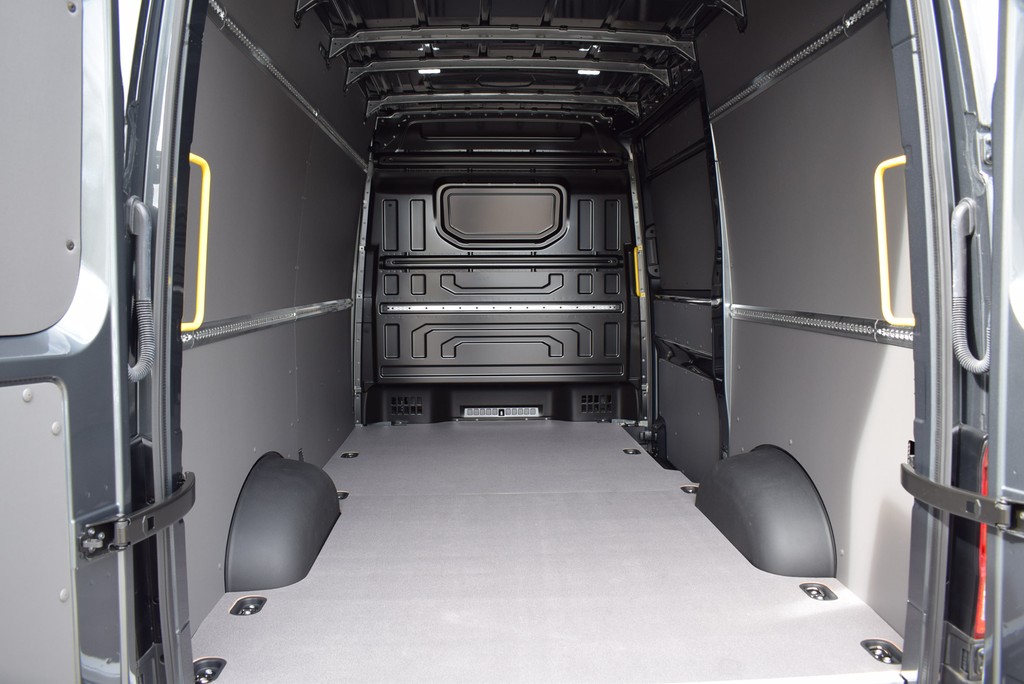 VW - Crafter 35 Kasten TDI Aut. 4Motion MR *Hochdach_5