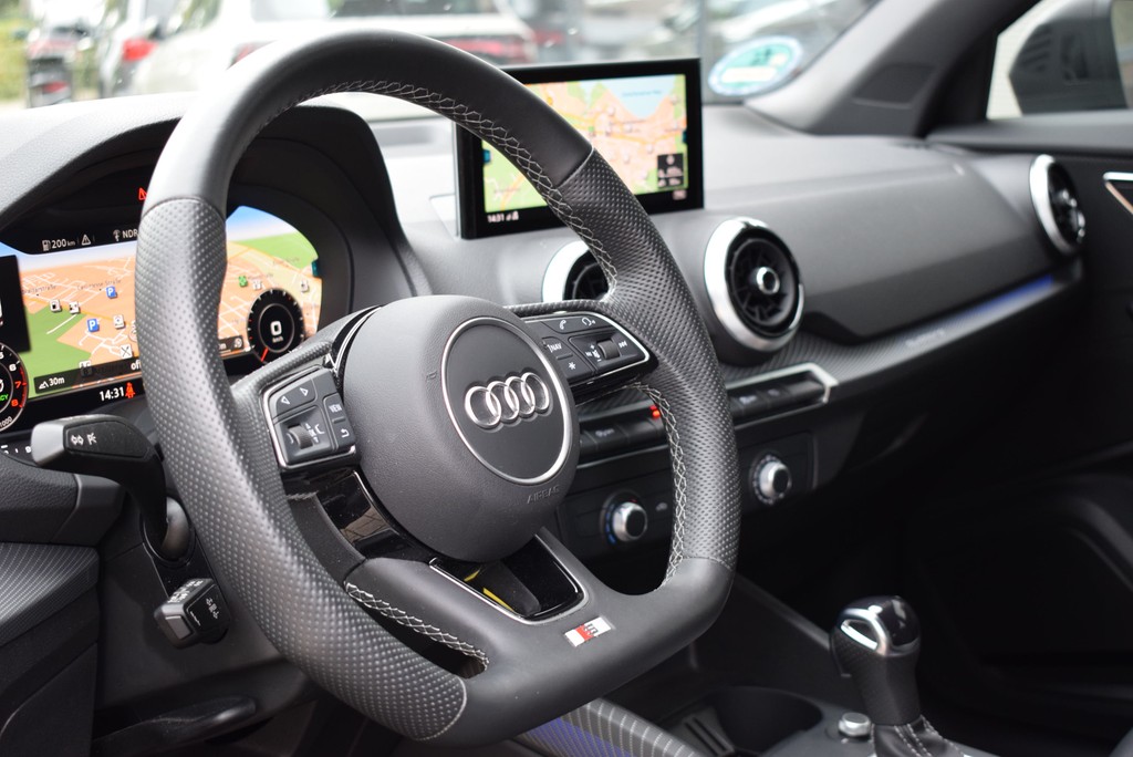 Audi - Q2 40 TFSI quat/S-tr. *S-line*Matrix*Navi*RüKam*_14