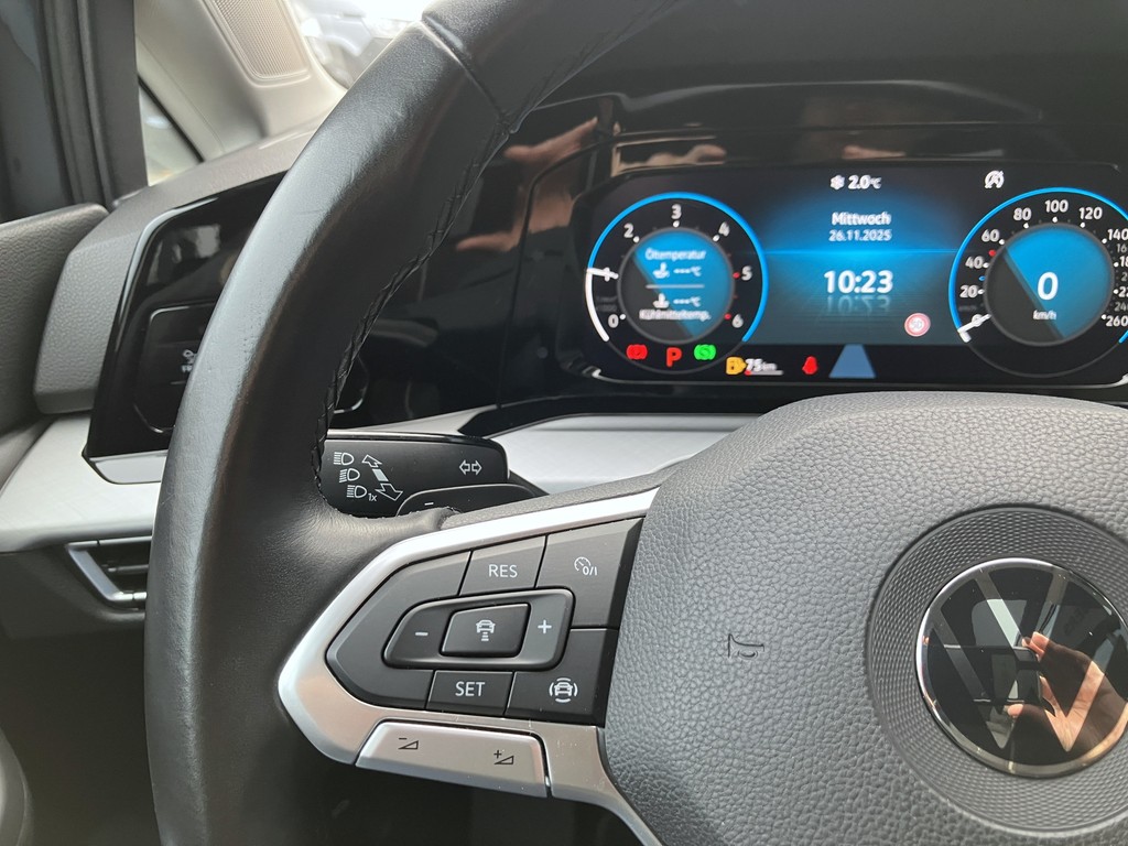 VW - Golf VIII TDI 2.0 DSG *Life*Matrix*Nav*AHK*18"_7