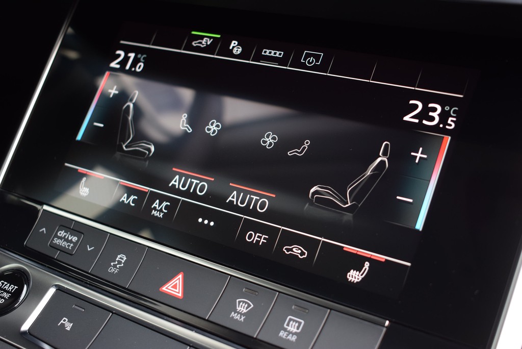 Audi - A6 Avant 50 TFSIe qu/S-tr. *Advanced*Matrix*AHK*_2