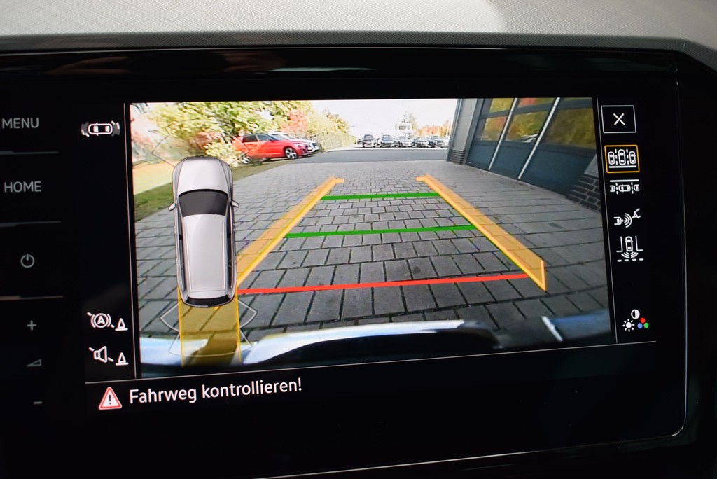 VW - Passat Variant GTE DSG *AHK*RüKam*Navi*3,99%*_18