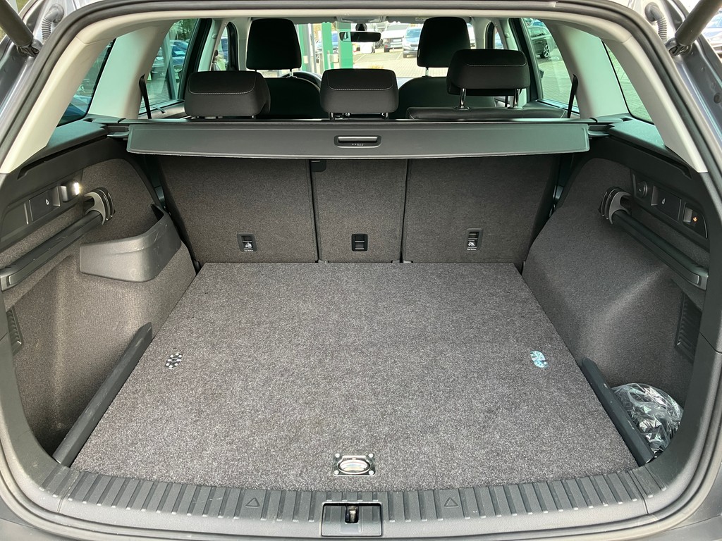 Skoda - Kodiaq Ambition 1.5 TSI DSG *LED*GRA*AHK*RüKam_4