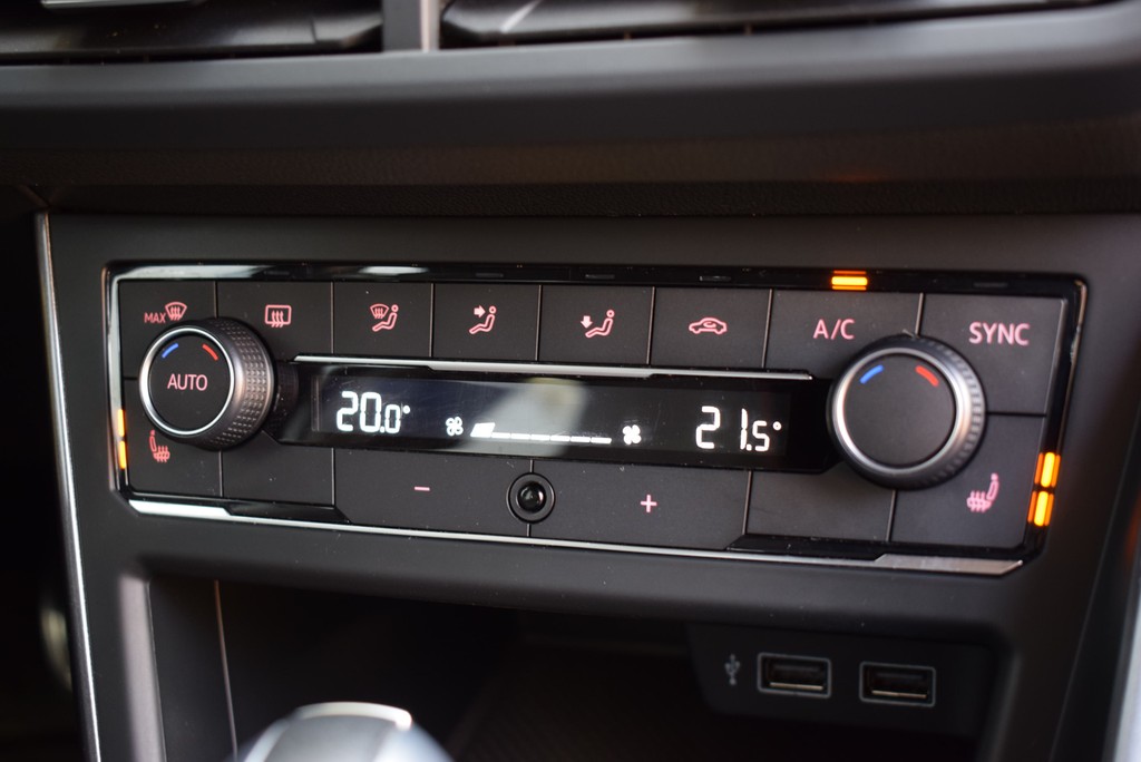 VW - Polo VI GTI 2.0 TSI DSG *LED*PDC*ACC*Sitzhzng*_18