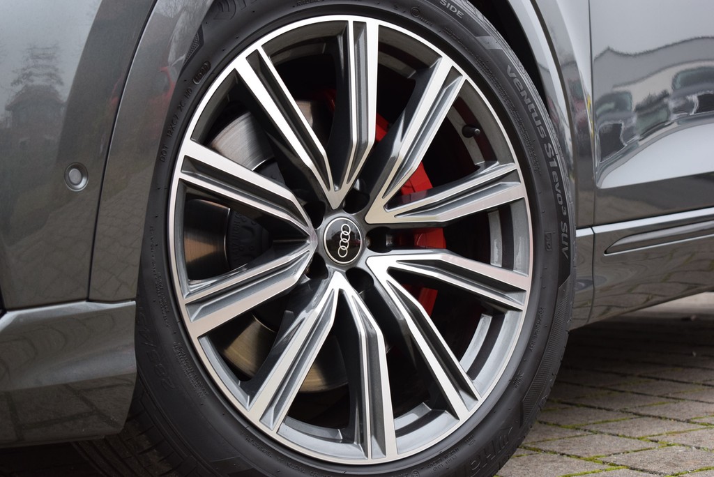 Audi - SQ8 4.0 TFSI qu/Tip. *CompetitionPlus*Matrix*AHK_18