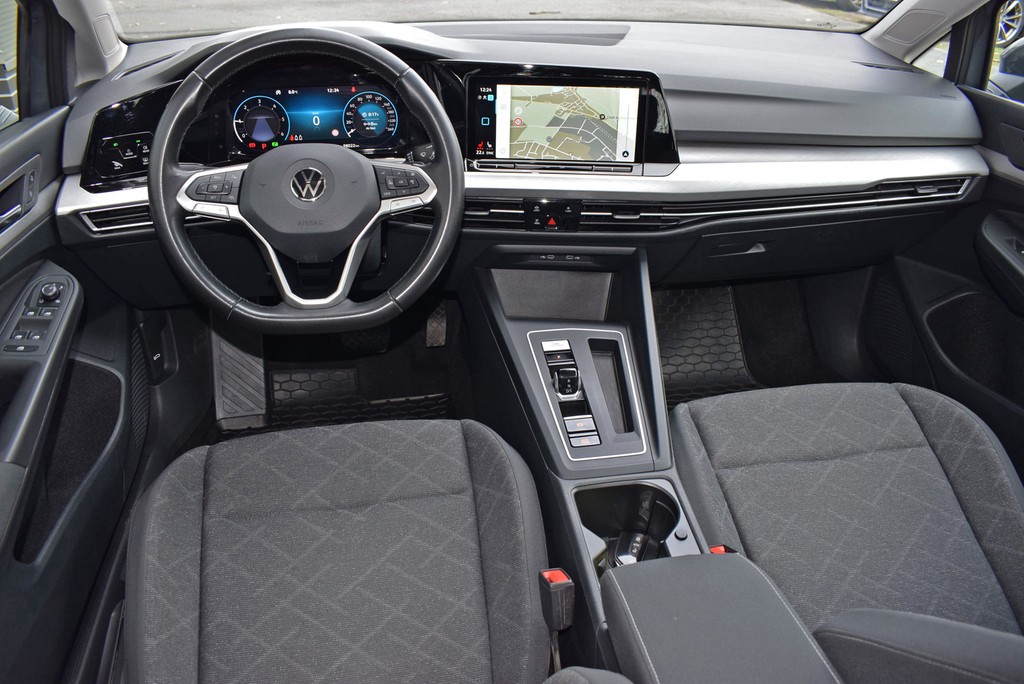 VW - Golf VIII Variant TDI 2.0 DSG *Life*LED*AHK*PDC*_12