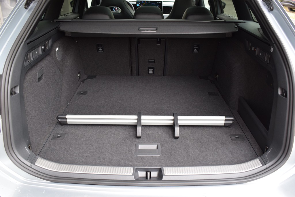 VW - Passat Variant TDI 2.0 DSG *R-Line*Matrix*AHK*_9