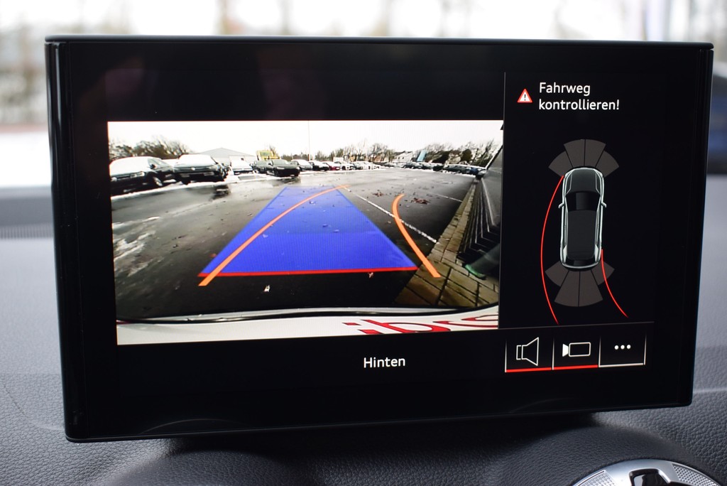 Audi - Q2 35 TFSI S-tronic *S-line*AHK*Matrix*Navi+*19"_21