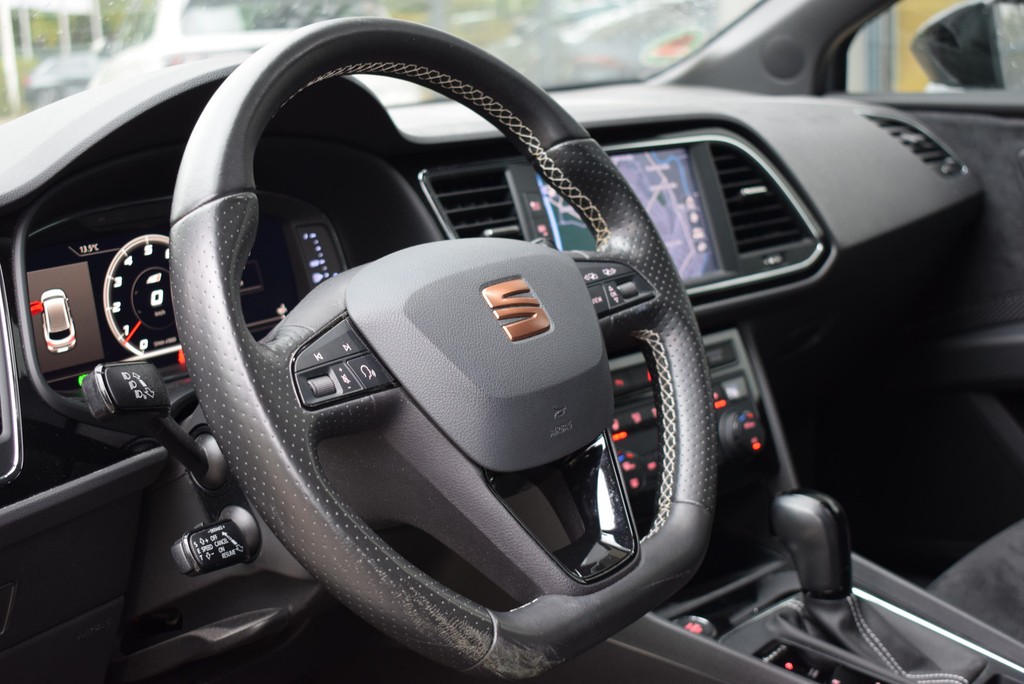 Seat - Leon ST 2.0 TSI DSG 4Drive *Cupra*LED*Navi*19"_4