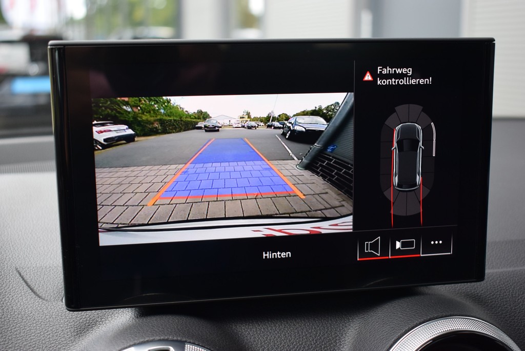 Audi - SQ2 2.0 TFSI qu/S-tr. *Matrix*AHK*Pano*RüKam*_2