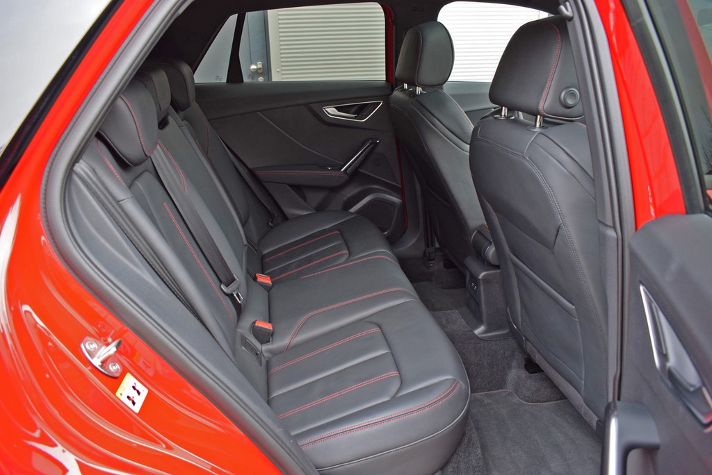 Audi - SQ2 2.0 TFSI qu/S-tr. *Matrix*Pano*AHK*SONOS*19*_20
