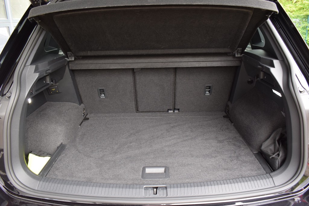 VW - Tiguan R 2.0 TSI 4Mo/DSG *Matrix*Pano*AHK*360*_8