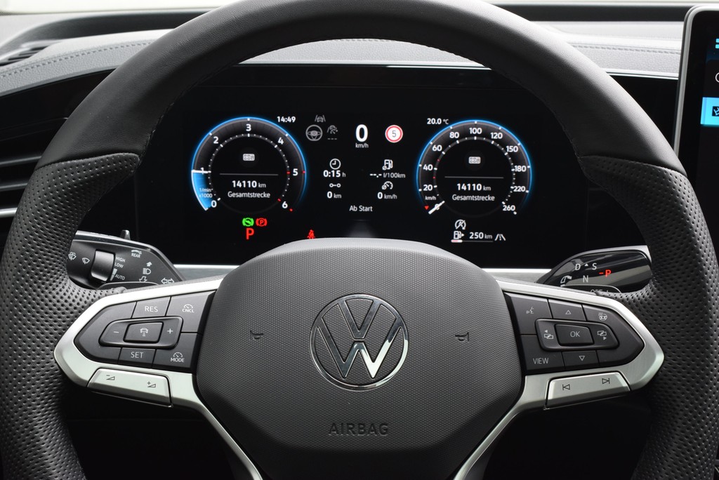VW - Passat Variant TDI 2.0 DSG *R-Line*Matrix*AHK*_3